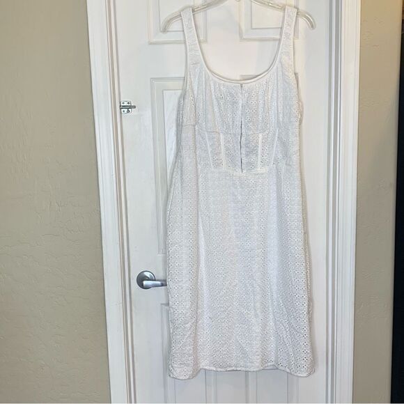 Prettylittlething Plus White Broderie Anglaise Corset MIDI Dress Size 22 - Picture 2 of 12